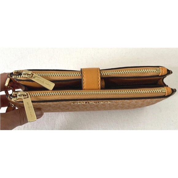 New Michael Kors Jet Set Travel Double Zip Wristlet Wallet Honeycomb Multi - Picture 7 of 7